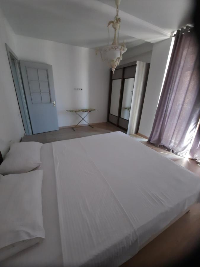 Diplomat - 2 Apartment Bishkek Exterior photo
